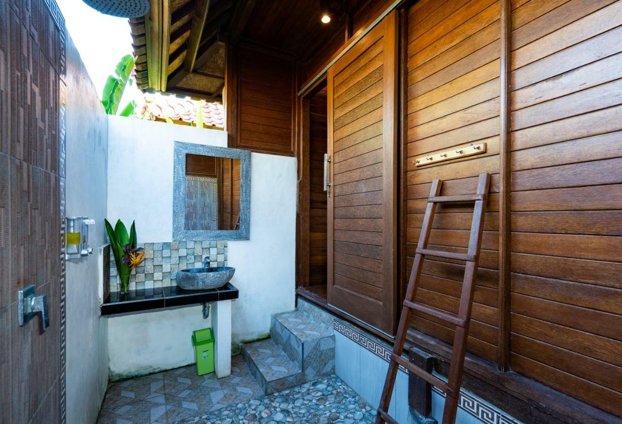 Smooth Garden Bed & Breakfast Nusa Lembongan  Exterior photo